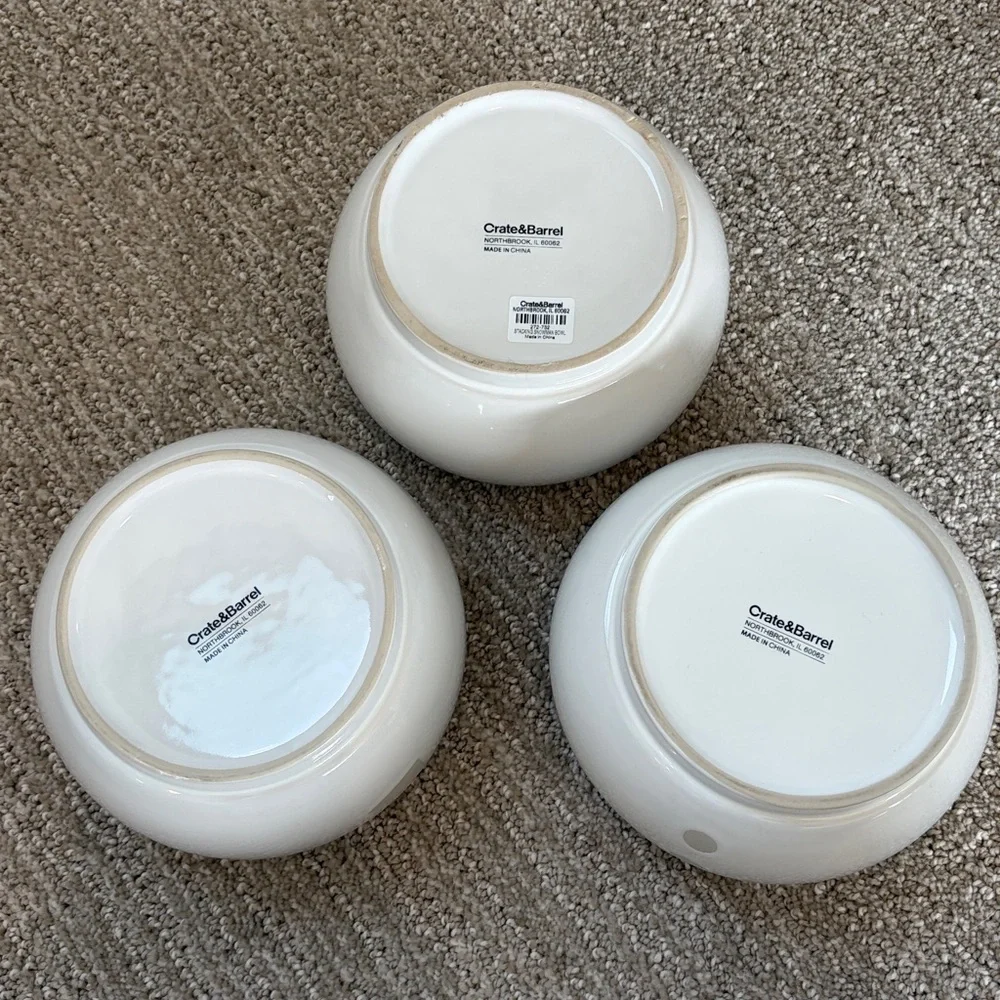 CRATE & BARREL 3PC. SNOWMAN STACKABLE BOWL SET. Great for dips, candy, etc.